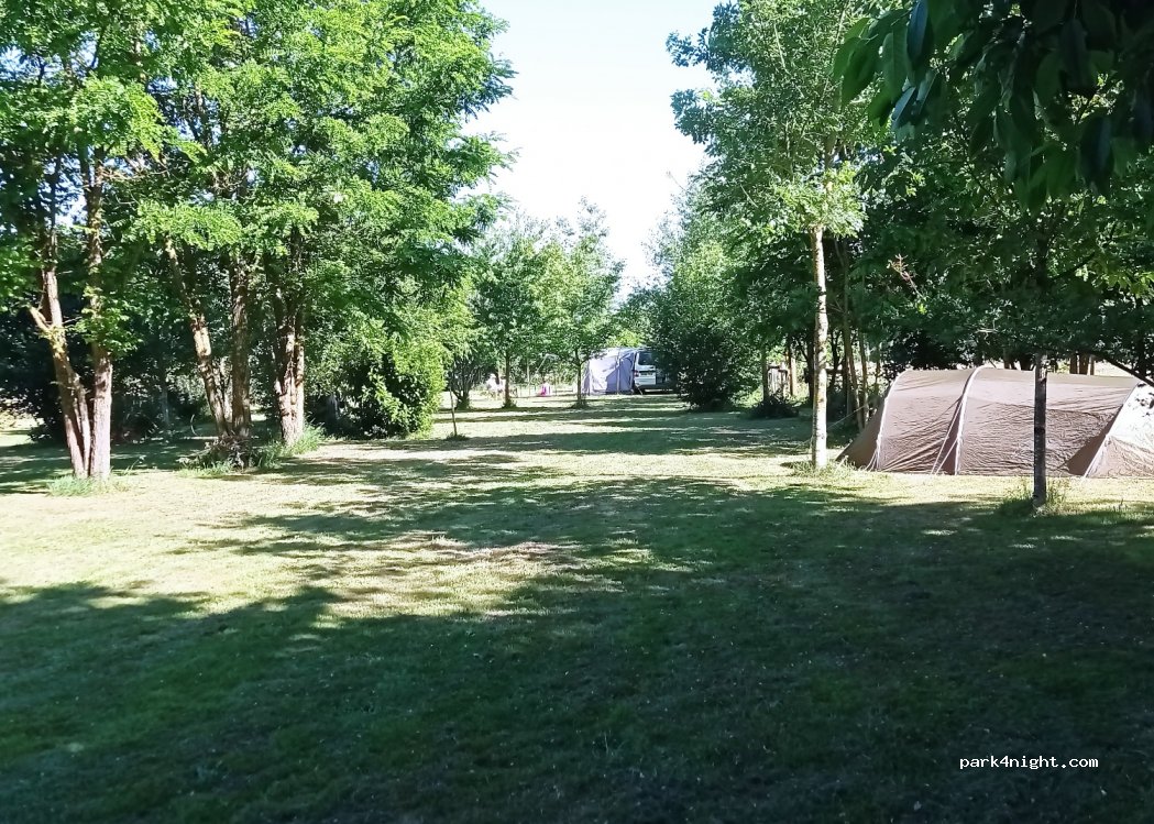 Camping Terres De Haute Charente Le Douvet Charente France