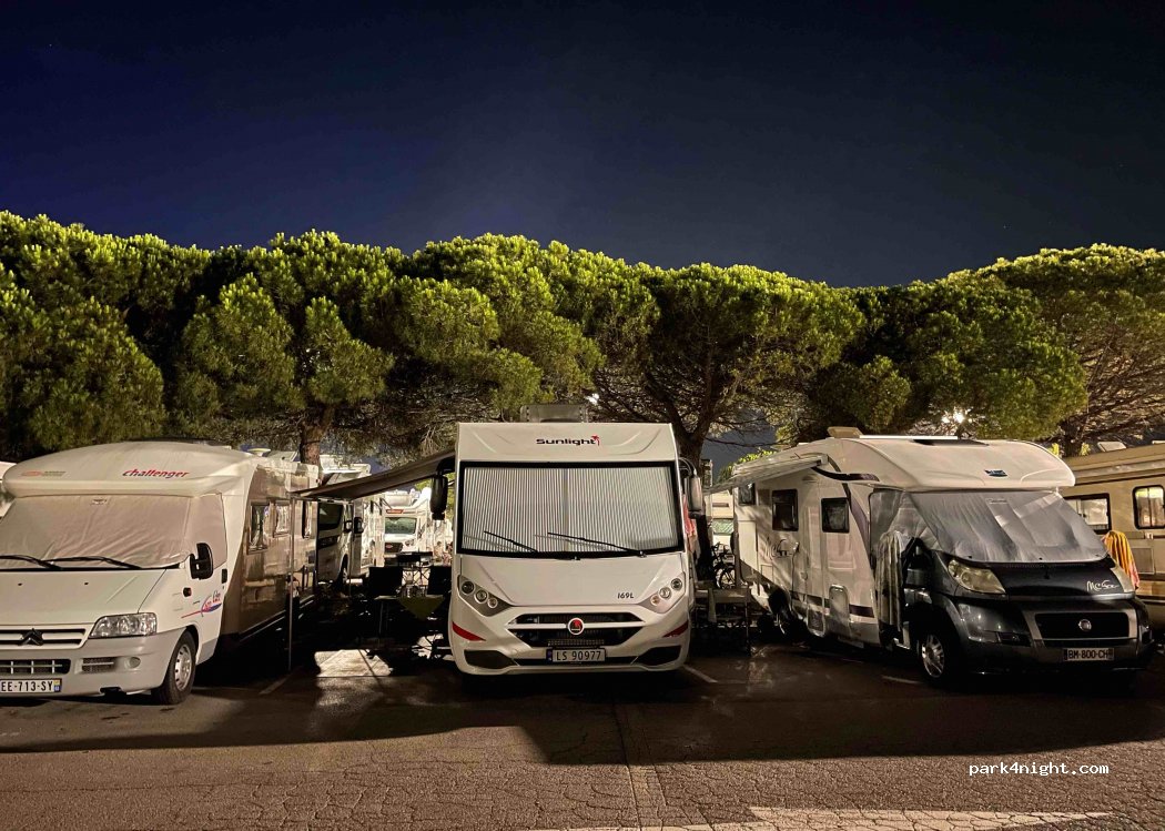 Le plus gros camping-car du monde: vous n'en reviendrez pas