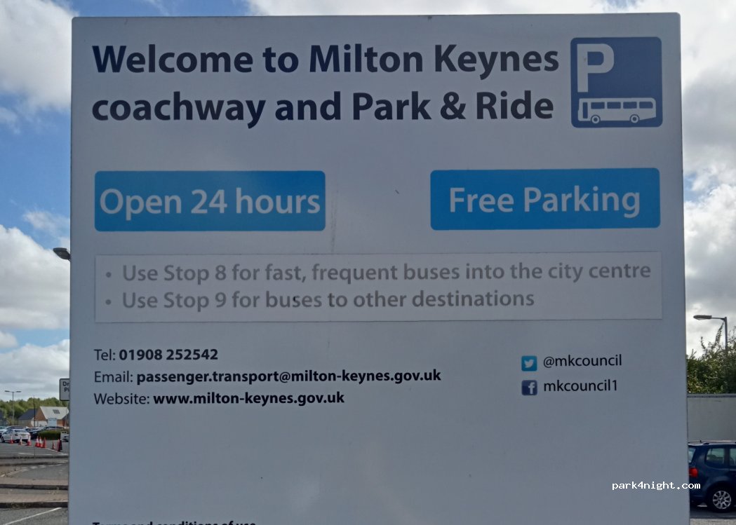 park4night MK16 0AA Newport Pagnell Coachway road