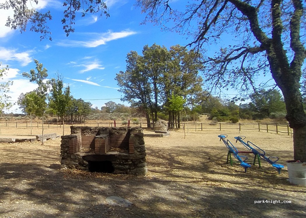 Mombuey,Unnamed road thumbnail 3