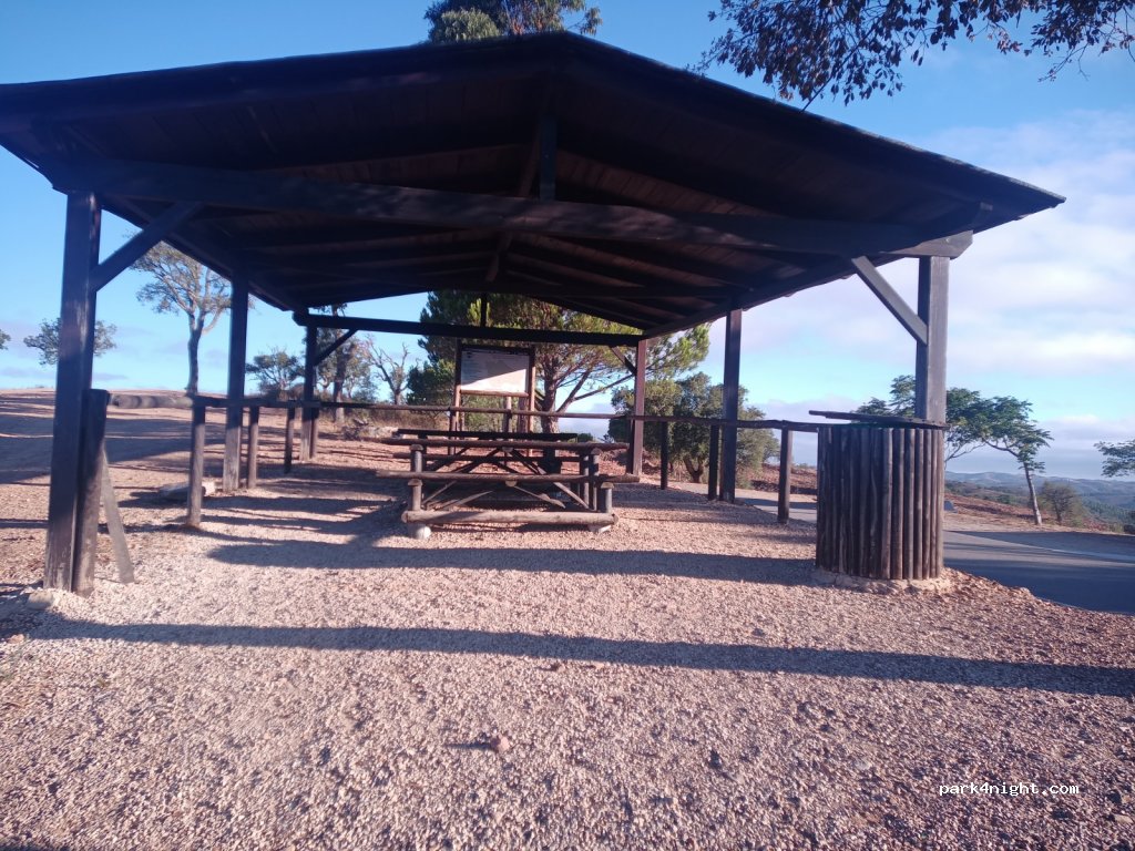 Salir, 8100 Rua de Malhão thumbnail 2