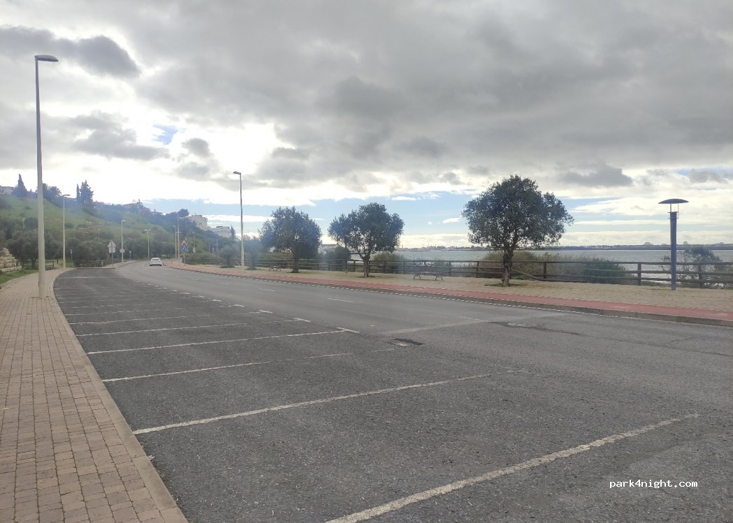 Ayamonte, 28 Calle Islas Canarias thumbnail 2