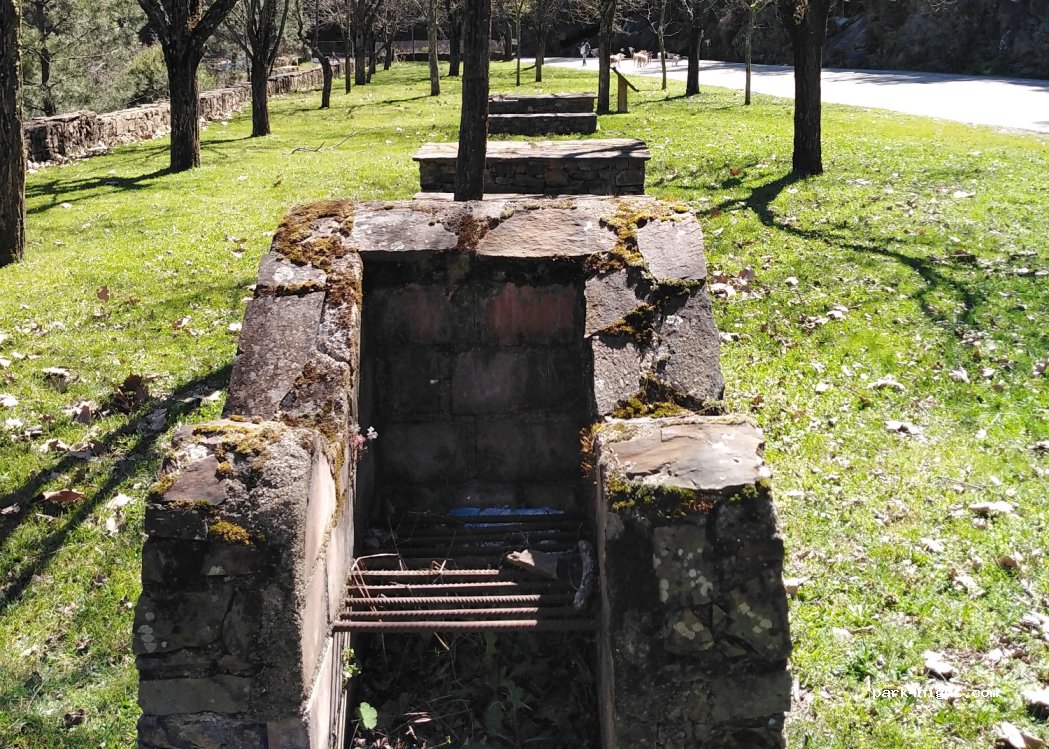 Casares de las Hurdes,  CC-55.2 thumbnail 2