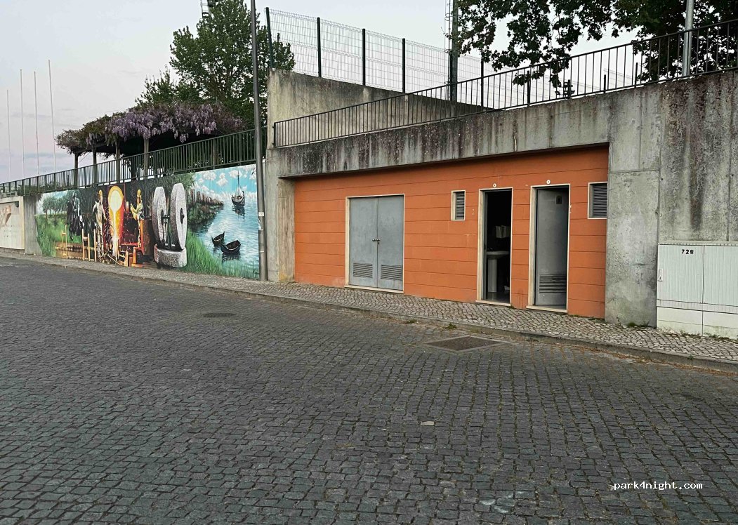 Rossio ao Sul do Tejo, 5 Travessa do Cavaco - photo 1