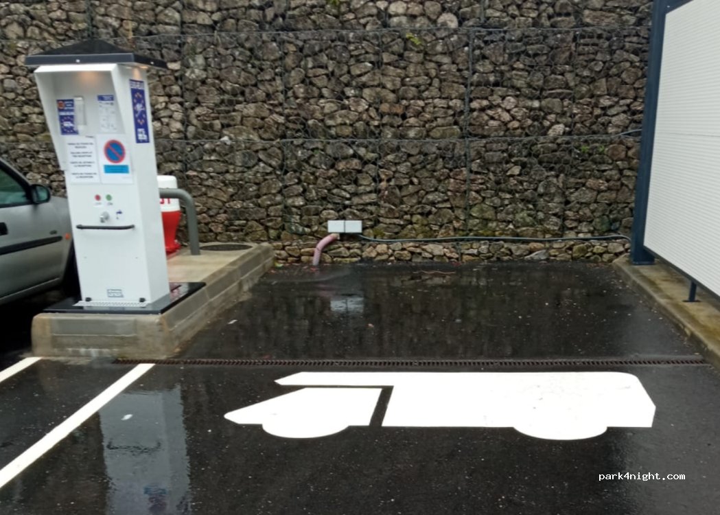 Melgaço, 300 Avenida Salgueiro Maia - photo 1