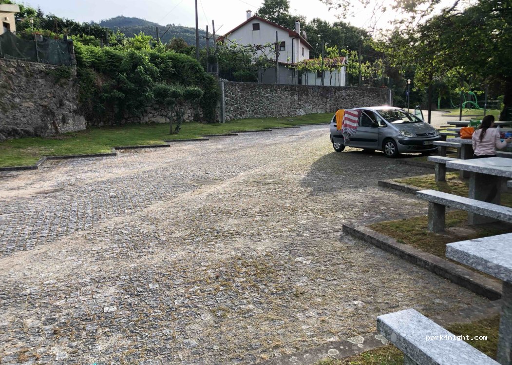 , 9 Rua de Santa Maria thumbnail 2