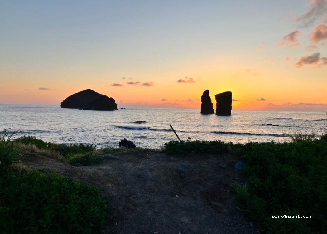 Mosteiros, 40 Rua da Areia