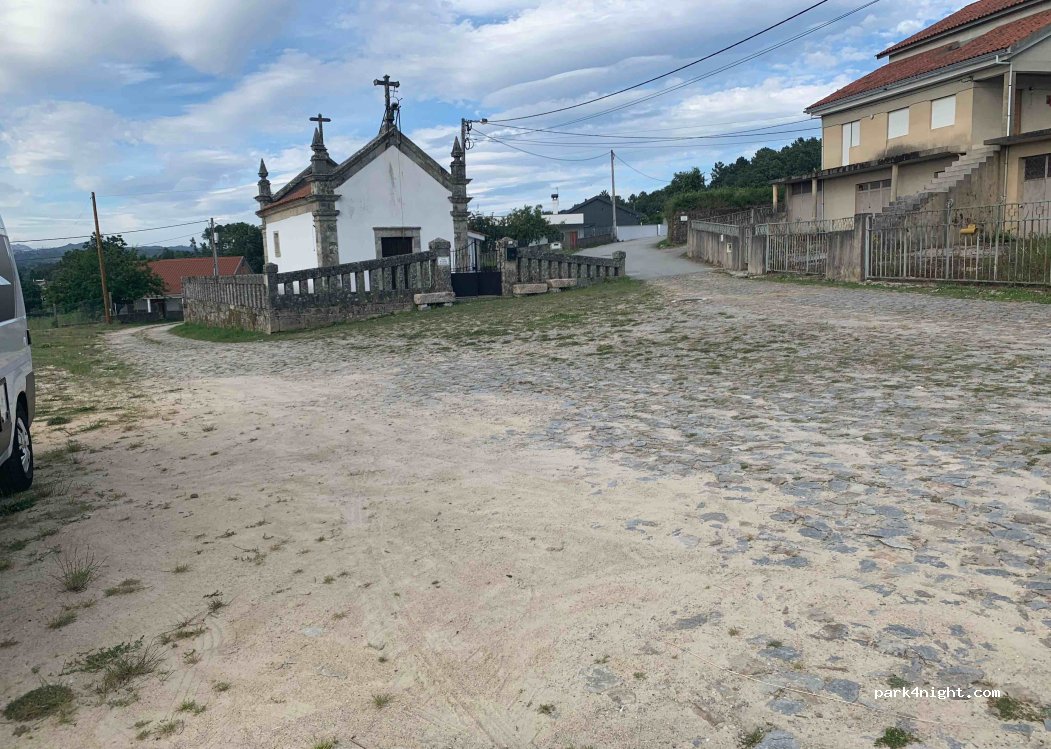 Mouçós, 135 Rua Central thumbnail 2