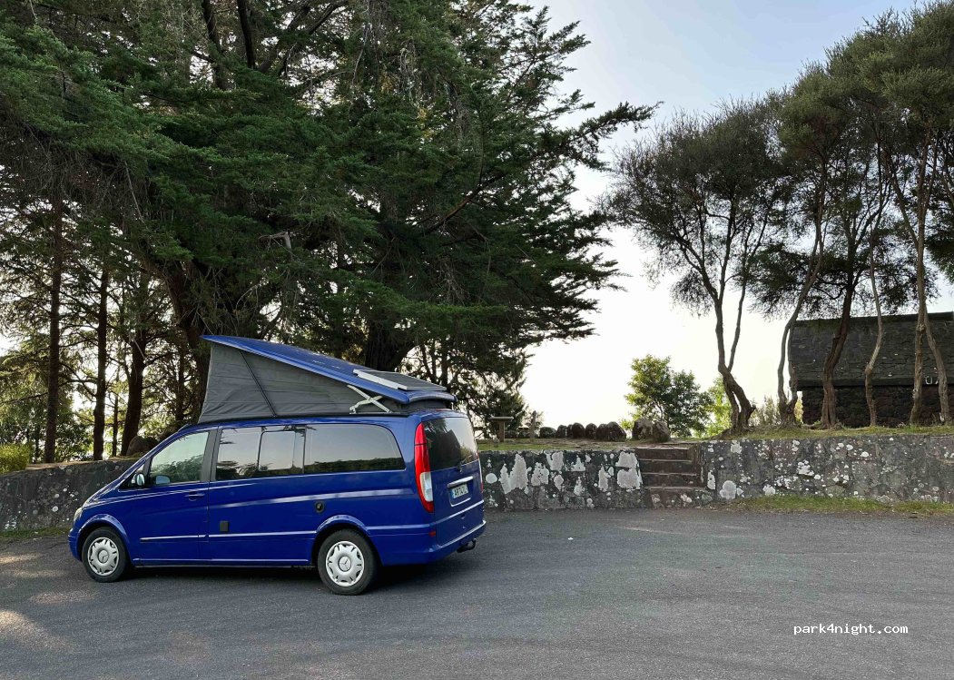 Santo António da Serra,ER202 thumbnail 2