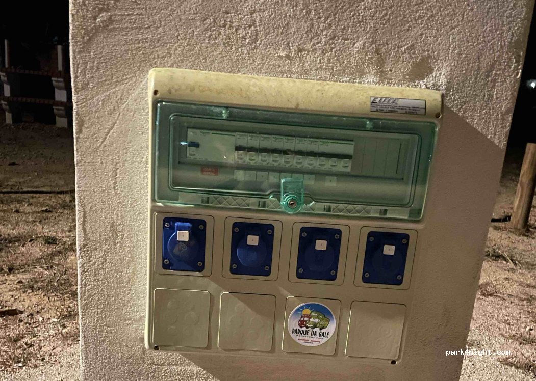 Área autocaravanas Ameixial thumbnail 3