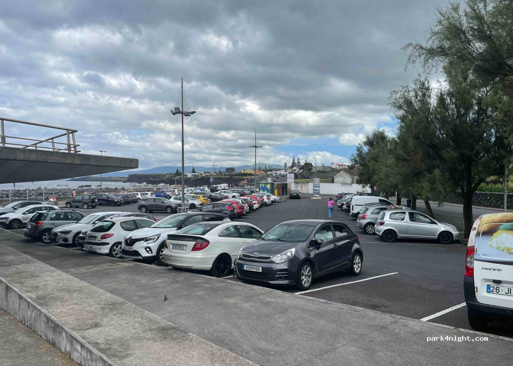 Capelas,55 Rua dos Poços thumbnail 2