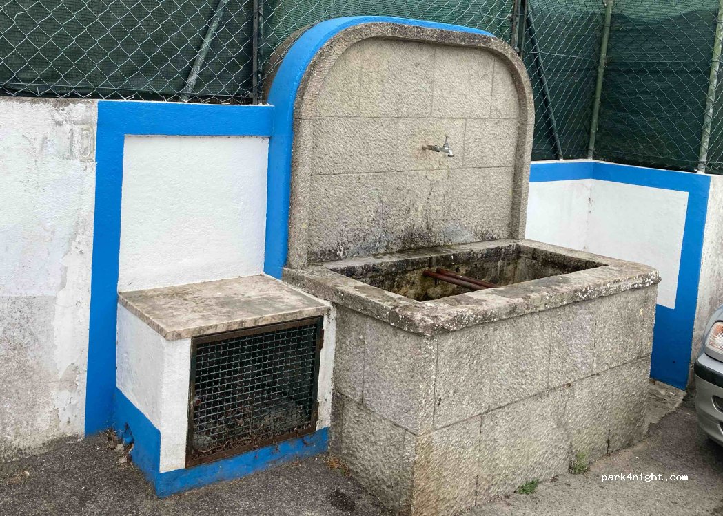 Colares, 11 Rua dos Girassóis