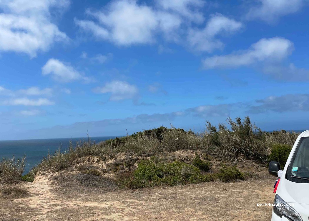 Atouguia da Baleia, thumbnail 3