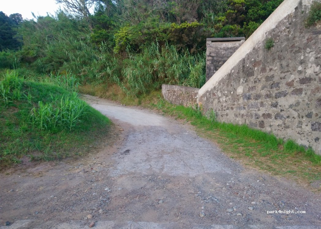 Ribeira Cha, Estr. Regional 1-1 thumbnail 2