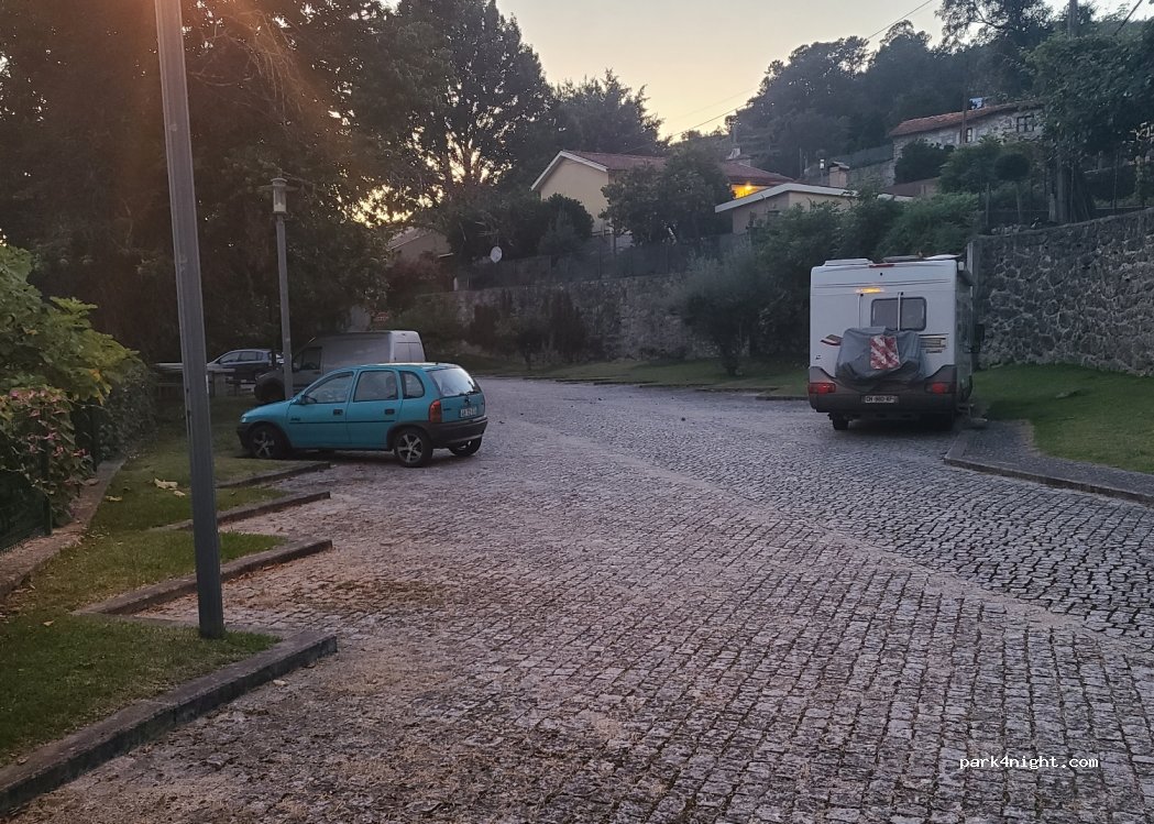 , 9 Rua de Santa Maria thumbnail 4