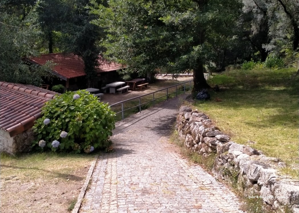 Braga,N103 thumbnail 2