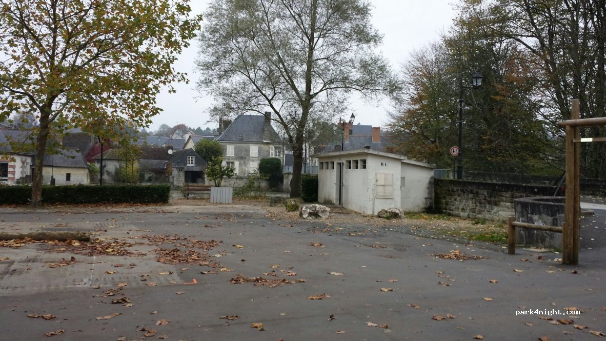 Azay-le-Rideau - 1-3 Rue Nationale