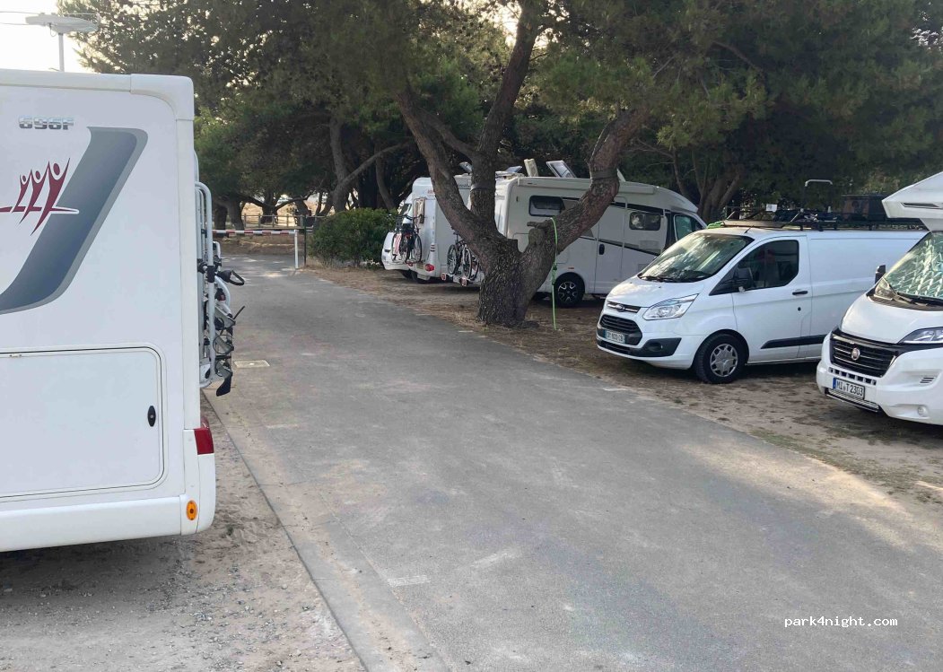 Parking de Sablanceaux - Rivedoux-Plage, Destination Ile de Ré