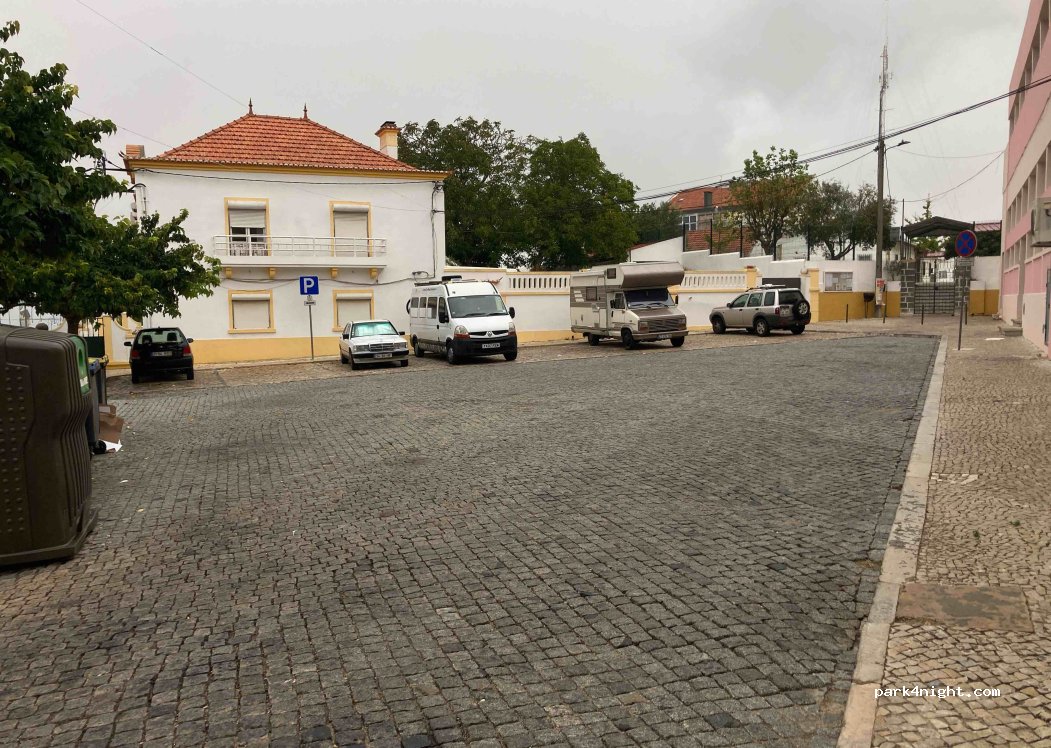 Palmela, 1 Largo dos Loureiros thumbnail 2