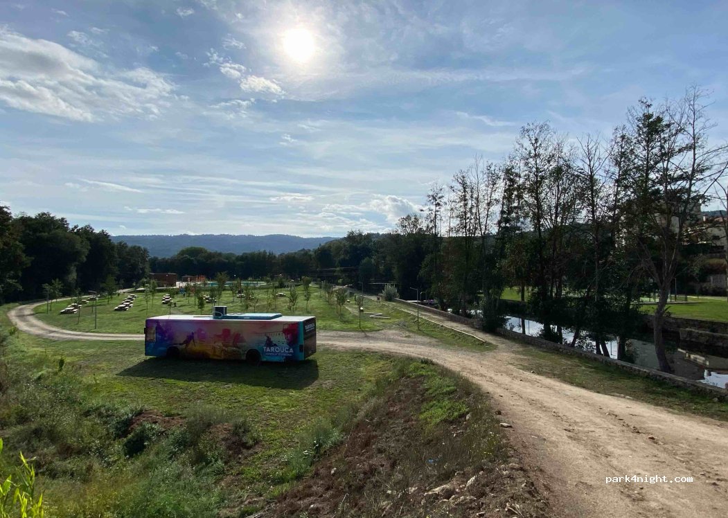 Tarouca, 77 Avenida Doutor Sá Carneiro thumbnail 3