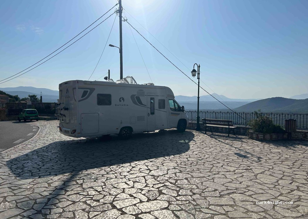 Karitena photo 2