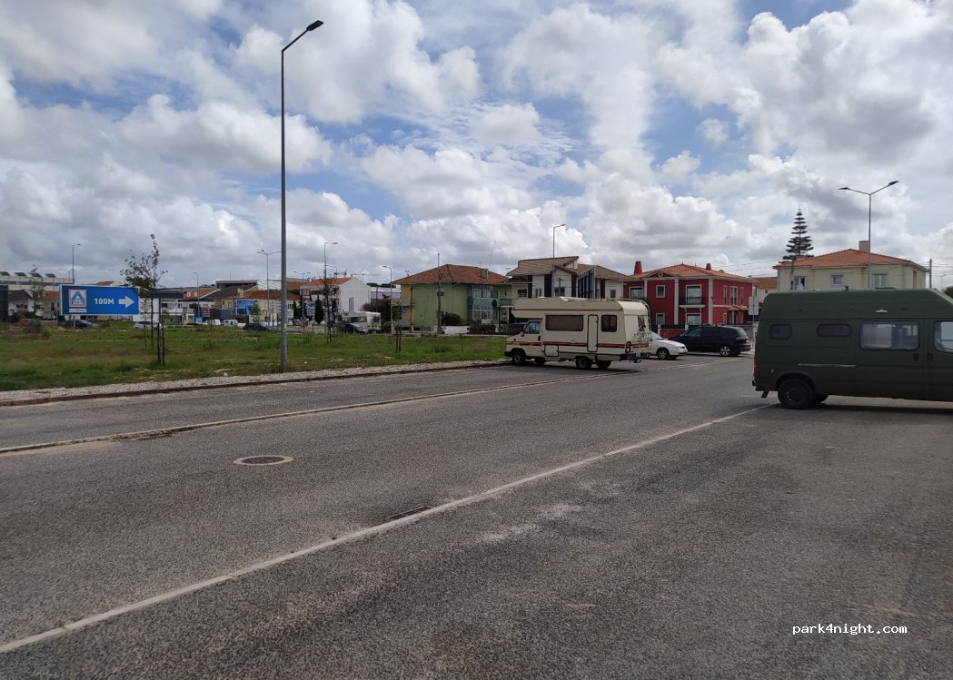 Caldas da Rainha, 61 Rua Vitorino Fróis - photo 1