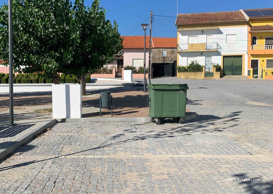 Póvoa de Rio de Moinhos, 3 Largo da Devesa thumbnail 4