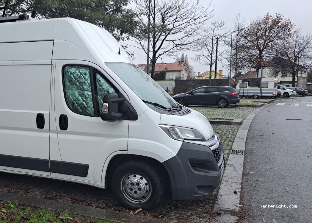 Moreira, 31 Rua Dona Emília de Ceta thumbnail 2