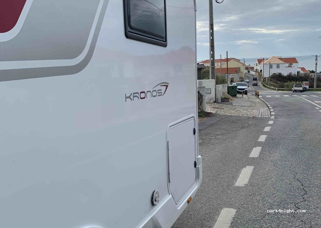 Colares, 103 Rua do Moinho - photo 1