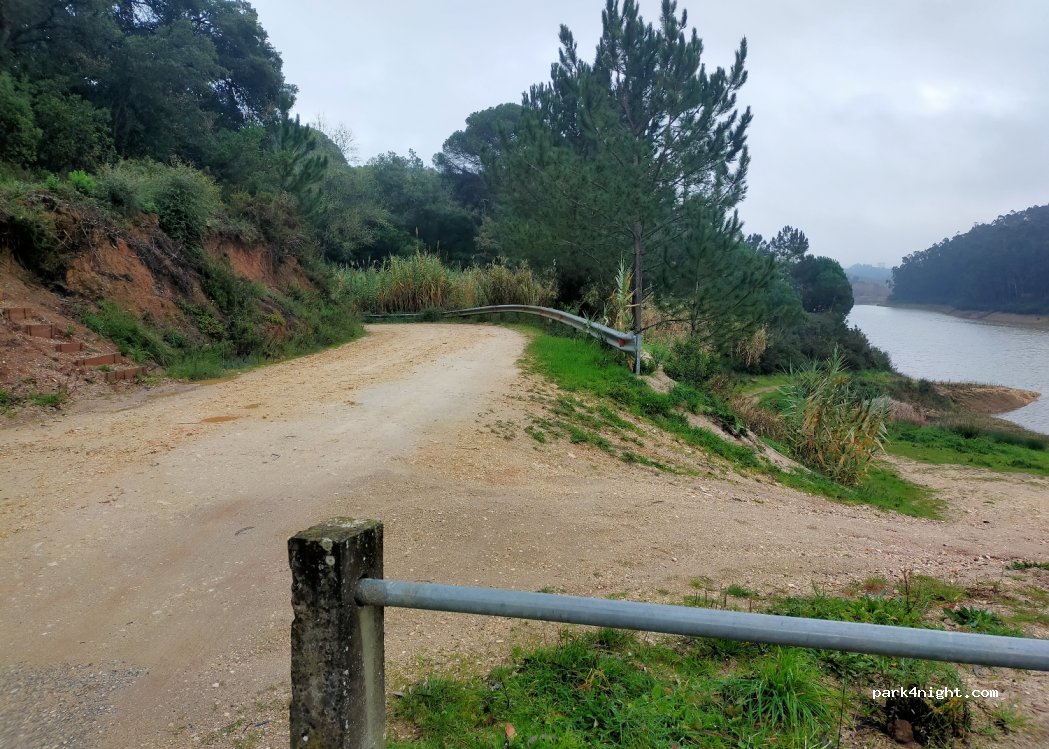 R. do Casal das Flores,2500 Rua do Casal das Flores thumbnail 2