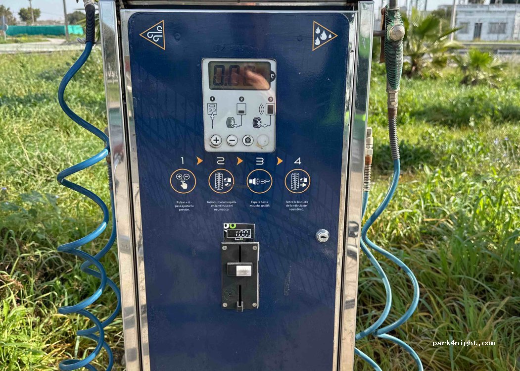 Base Naval,La Ballena thumbnail 3