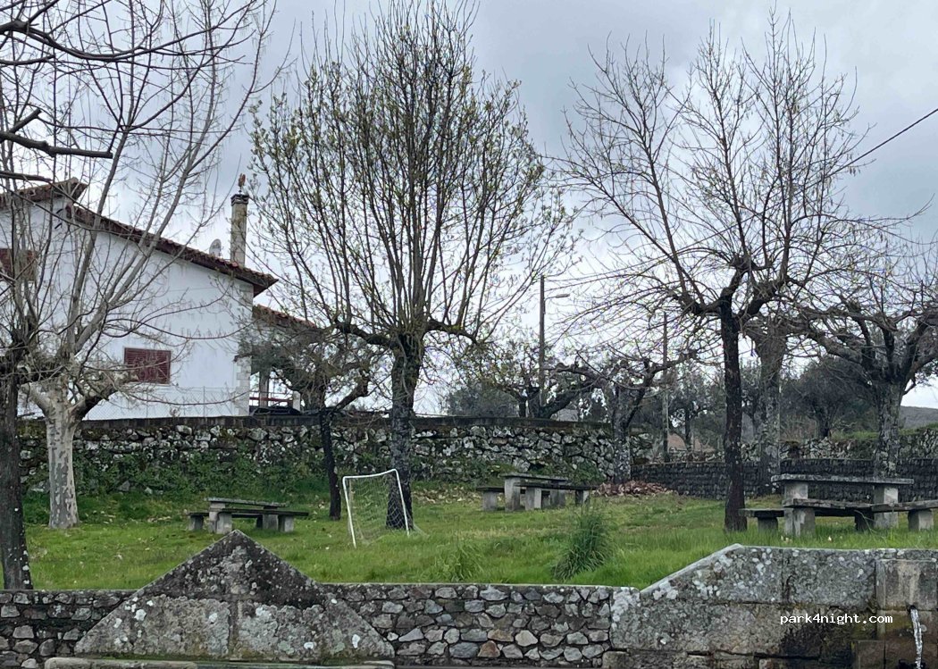 Vilares, 74 Rua do Outeiro thumbnail 3