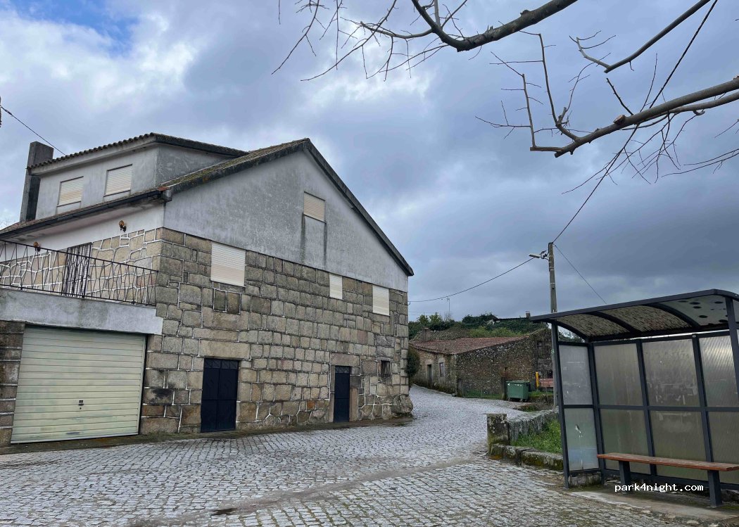 Vilares, 74 Rua do Outeiro thumbnail 4