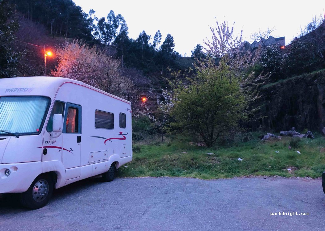 Piodão,Unnamed Road thumbnail 4