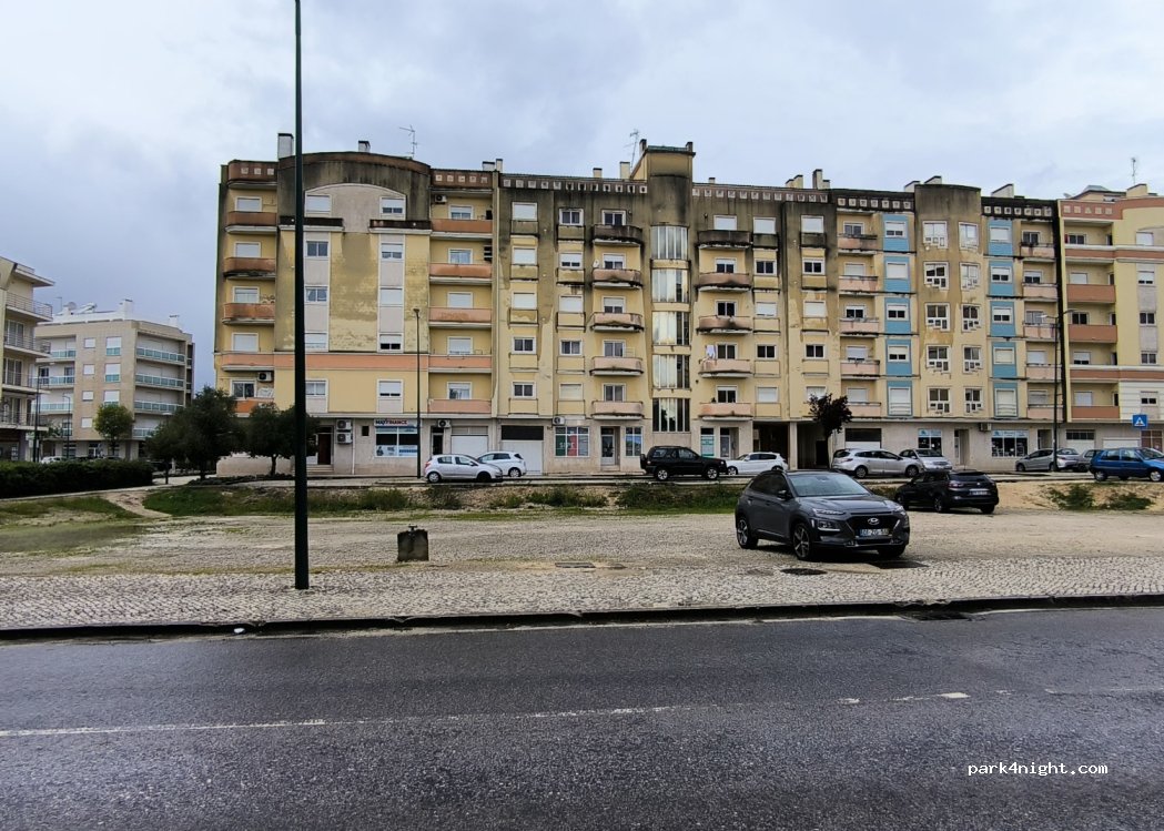 Rio Maior, 25 Rua Poeta Ruy Belo thumbnail 2