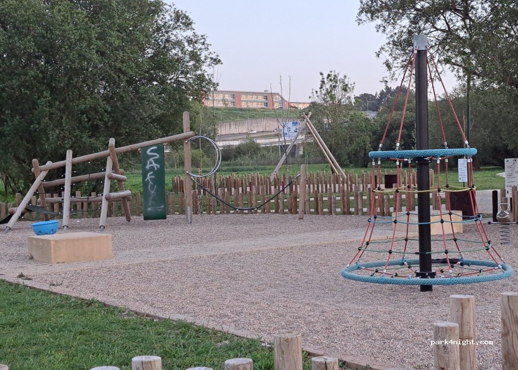 Leiria,Unnamed Road thumbnail 4