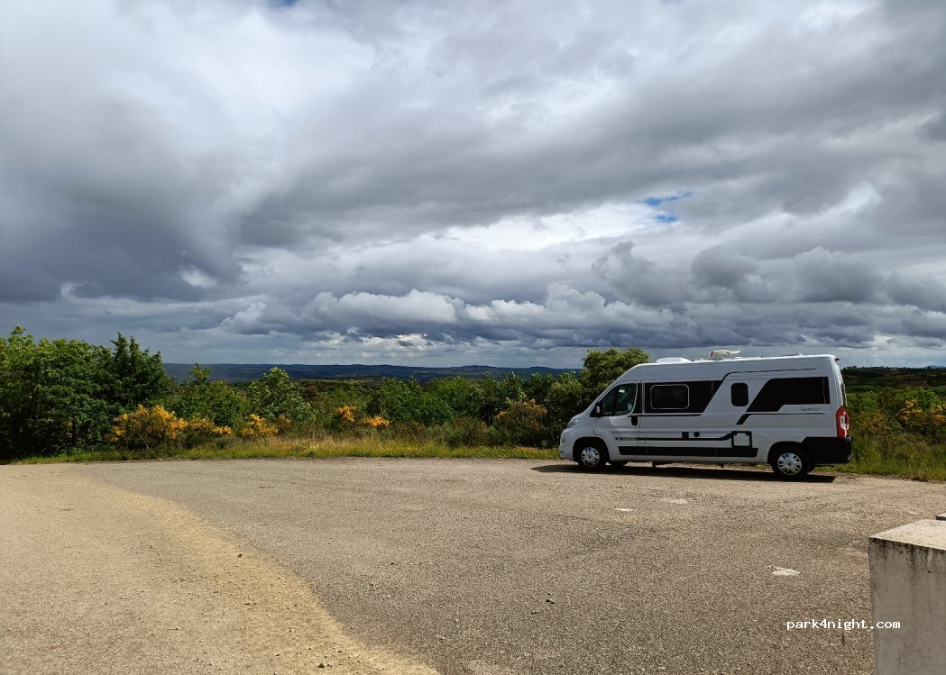 Outeiro,Unnamed Road thumbnail 2