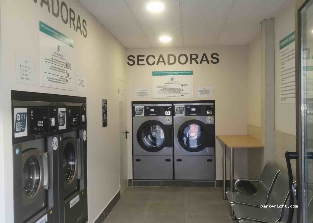 Jerez de los Caballeros, 4 Plaza Santiago thumbnail 3