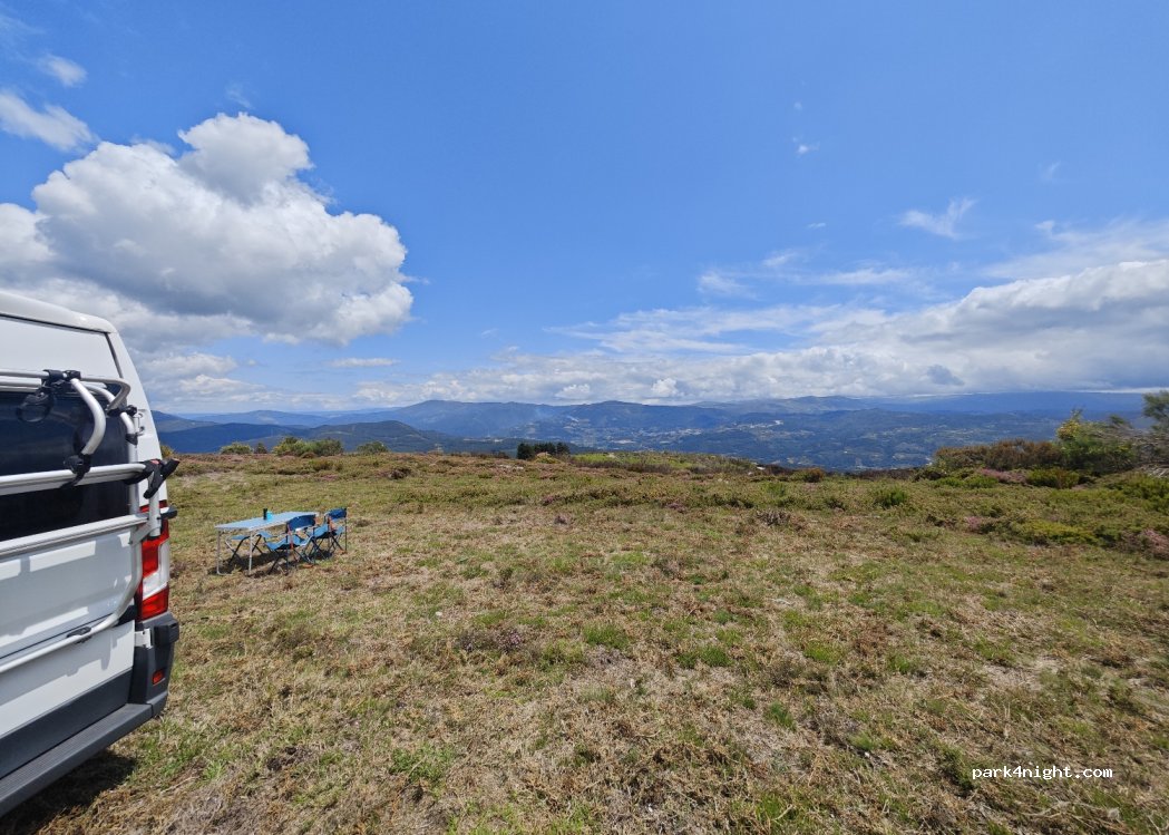 Vilar de Cunhas, - photo 1