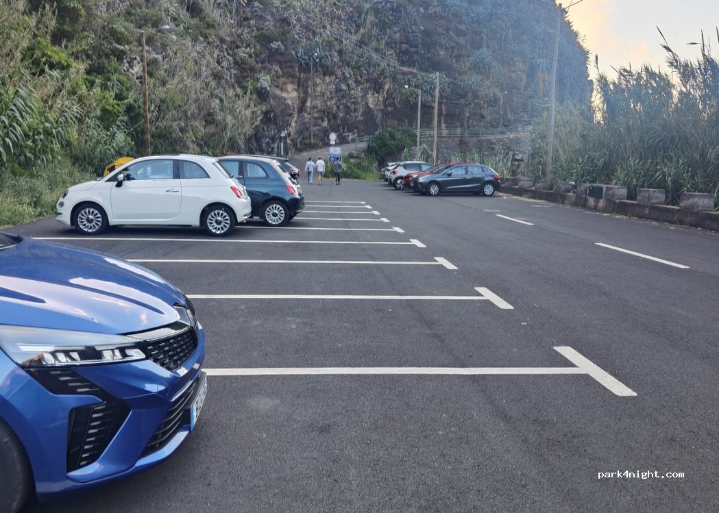 São Jorge,  Estudante do Calhau de São Jorge thumbnail 3