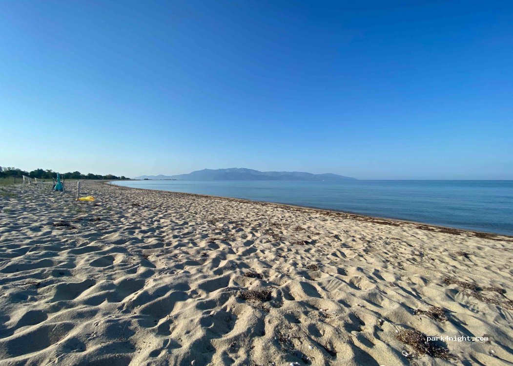 (640 11) Paralia Agiasmatos - Unnamed Road photo 2