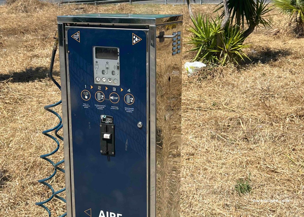 Base Naval,La Ballena thumbnail 4