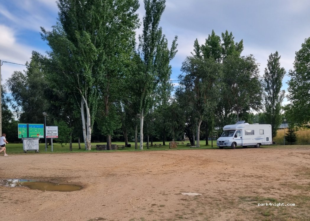 Camarzana de Tera,  ZA-105 thumbnail 4