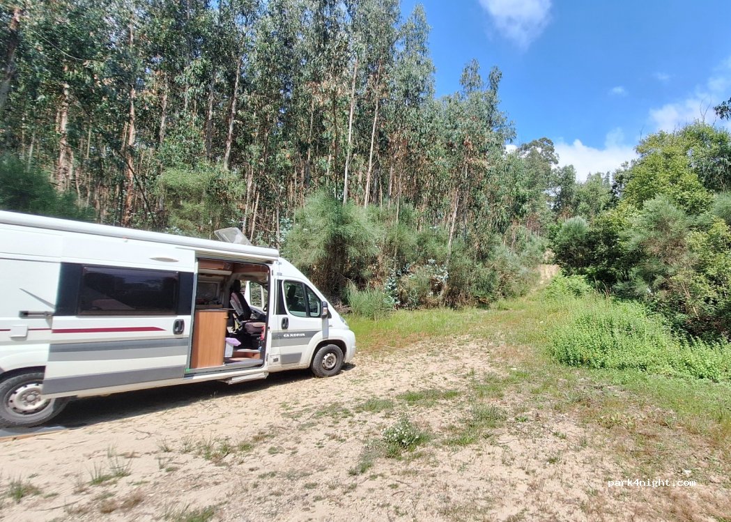 As Neves,  Unnamed Road thumbnail 2