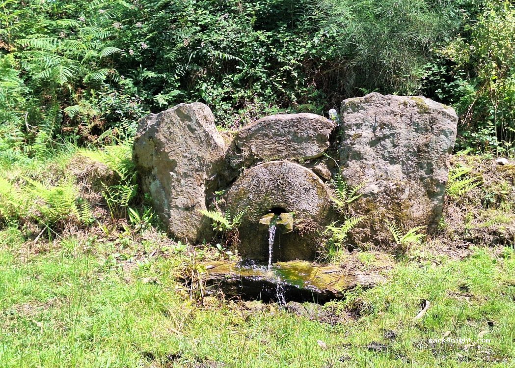 As Neves,  Unnamed Road thumbnail 3