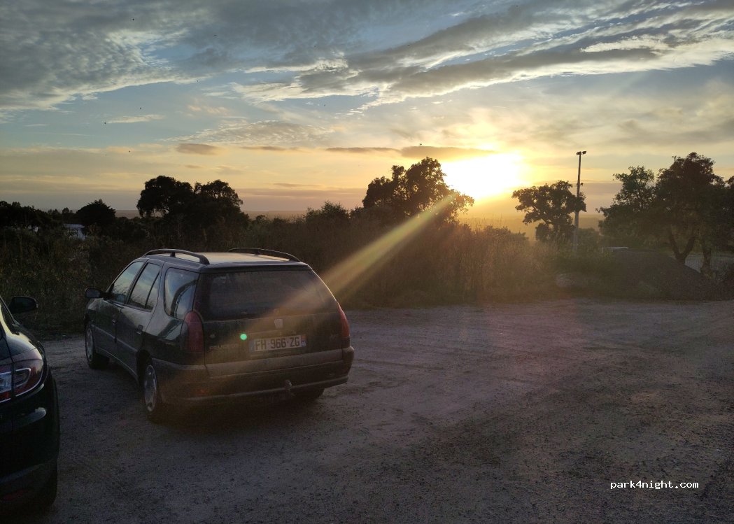 Cabrela,36 Rua Francisco António Correia Palhavã thumbnail 2