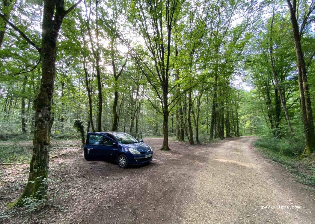 Ligugé - Unnamed Road photo 4