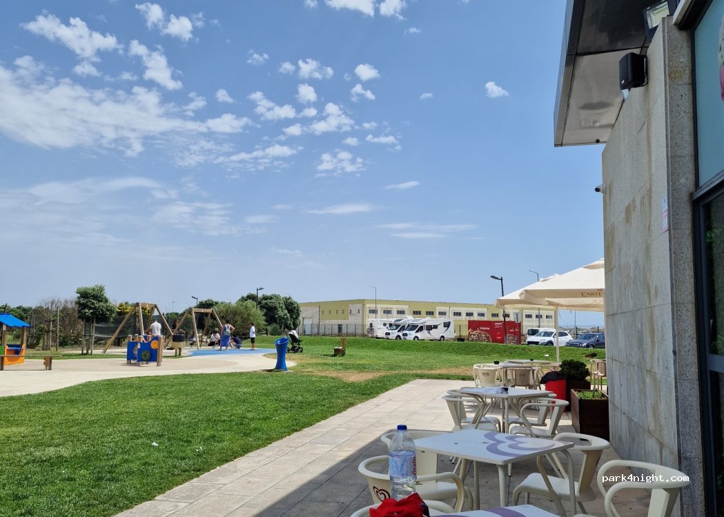 Peniche, 14 Avenida Monsenhor Bastos thumbnail 4