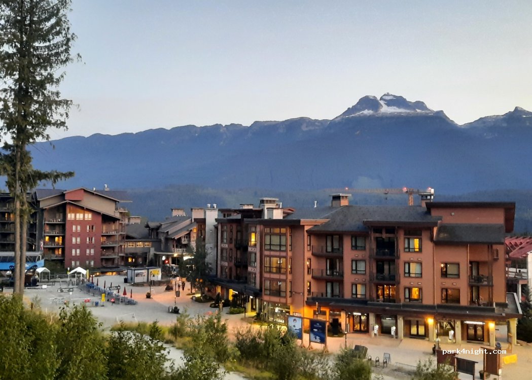 (V0E) Revelstoke - 2950 Camozzi Road photo 3