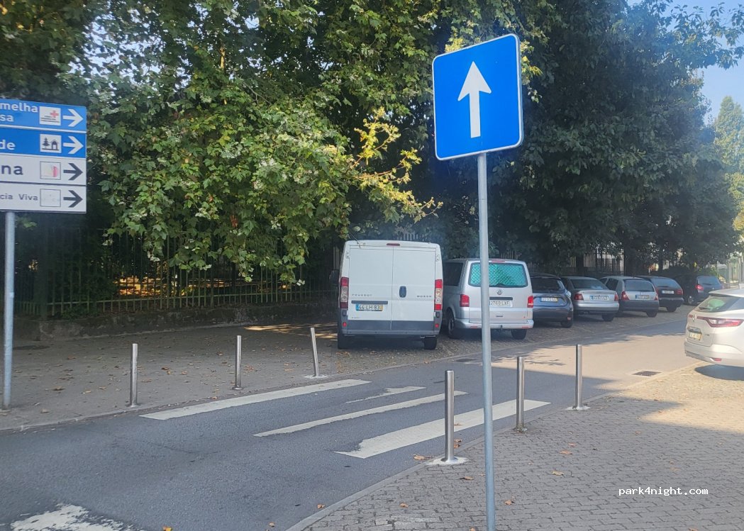 Guimarães, 493 Rua Camilo Castelo Branco thumbnail 4